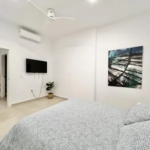 https://estacion-centro-vialia-1.hotelsinnerja.org